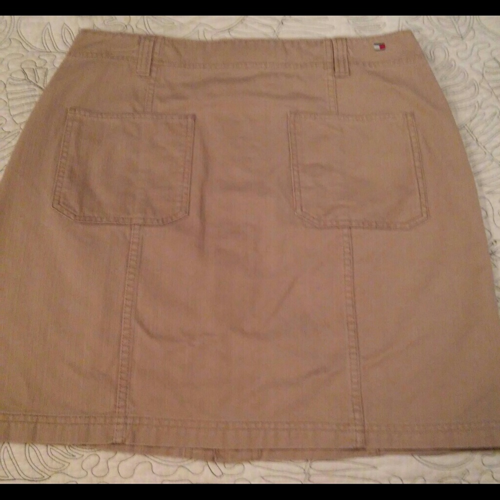 Tommy Hilfiger beige corduroy snap skirt - Picture 2 of 3